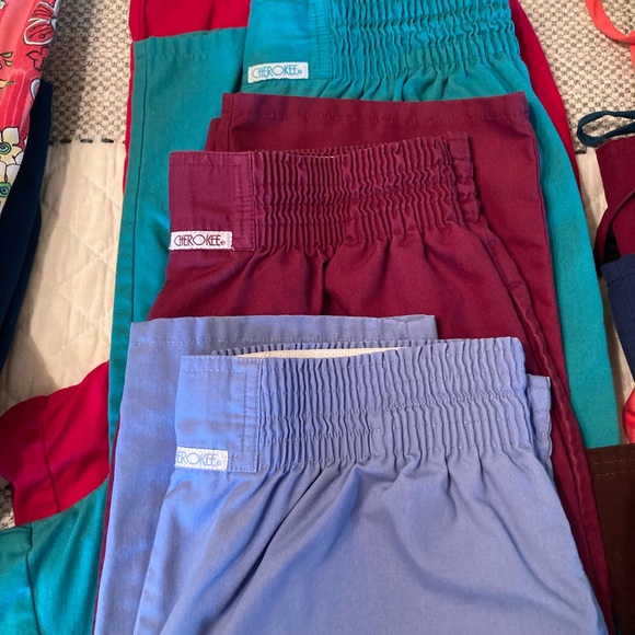 Scrub Bundle - Picture 3 of 4